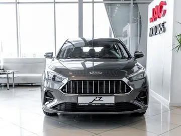 Купить Jac J7, I Темно-серый 1.5 CVT (136 л.с.) от 1519000 ₽. в Самаре