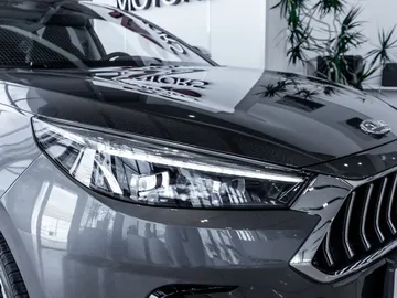 Купить Jac J7, I Темно-серый 1.5 CVT (136 л.с.) от 1594000 ₽. в Самаре