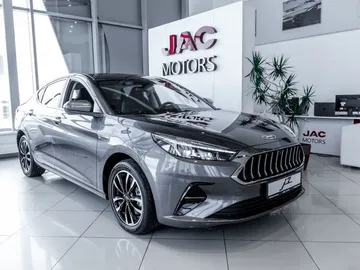 Купить Jac J7, I Темно-серый 1.5 CVT (136 л.с.) от 1519000 ₽. в Самаре