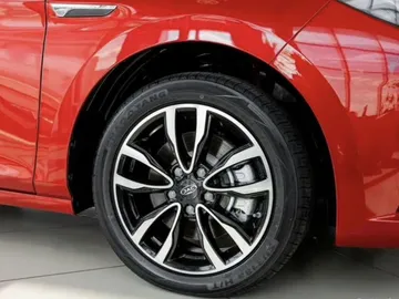 Купить JAC J7, I Красный 1.5 CVT (136 л.с.) от 1519000 ₽. в Самаре