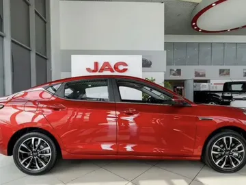 Купить JAC J7, I Красный 1.5 CVT (136 л.с.) от 1519000 ₽. в Самаре