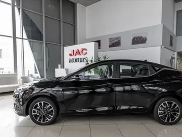 Купить JAC J7, I Черный 1.5 CVT (136 л.с.) от 1519000 ₽. в Самаре