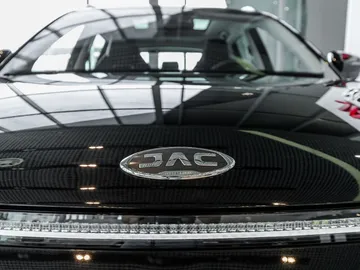 Купить Jac JS6 Черный 1.5 AMT (174 л.с.) от 2149000 ₽. в Самаре