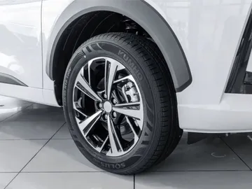 Купить Jac JS6 Белый 1.5 AMT (174 л.с.) от 2259000 ₽. в Самаре