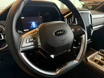 Купить Jac T9 Красный Urban 2.0 AT (224 л.с.) 4WD от 3459000 ₽. в Самаре